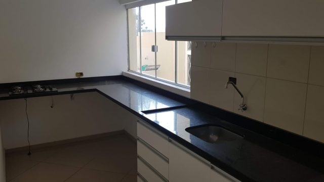 Casa comerecial na Rua Comendador Santiago Colle, 112 – Aluguel