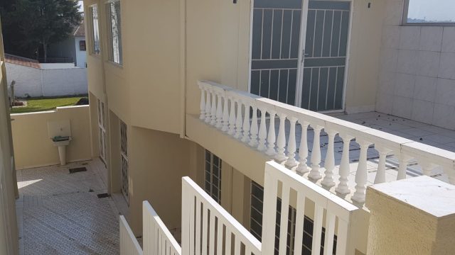 Casa comerecial na Rua Comendador Santiago Colle, 112 – Aluguel